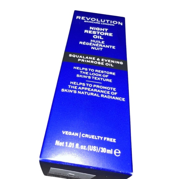 Revolution Night Restore Oil - Picture 3 of 6